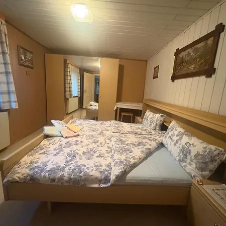 Traditionelles Haus Trieben